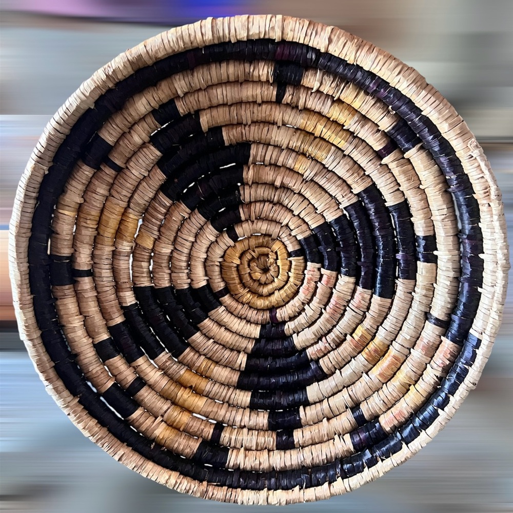 Vintage Native American Basket Bowl Plaque 17-1/2” Hand Weaved Coil Wrapped Hopi